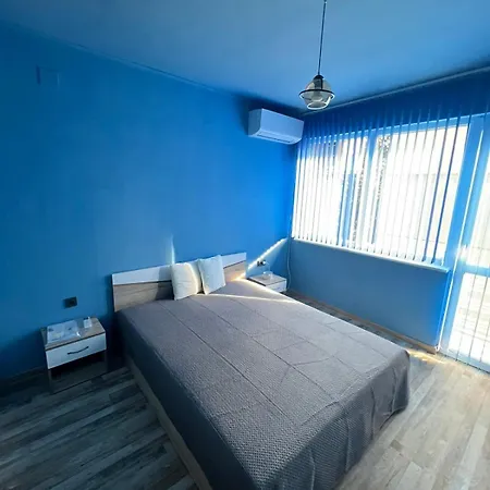 Apartment Bright & Cozy- 2br With Private Parking Varna
